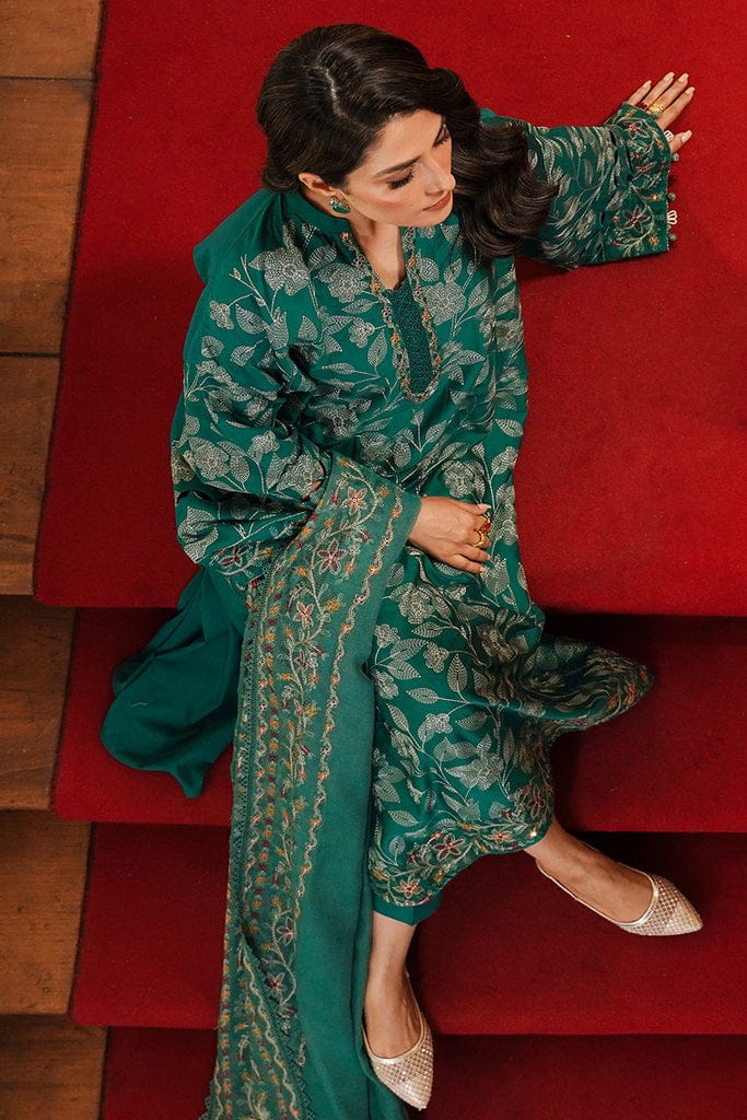 Emerald Green Embroidered Dhanak 3-Piece Suit