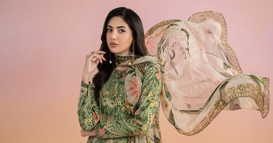 Olive Green Embroidered 3-Piece Suit – Elegant Floral Detailing
