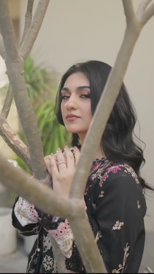 Obsidian Black Embroided Lawn 3-Piece Outfit – Pure Elegance