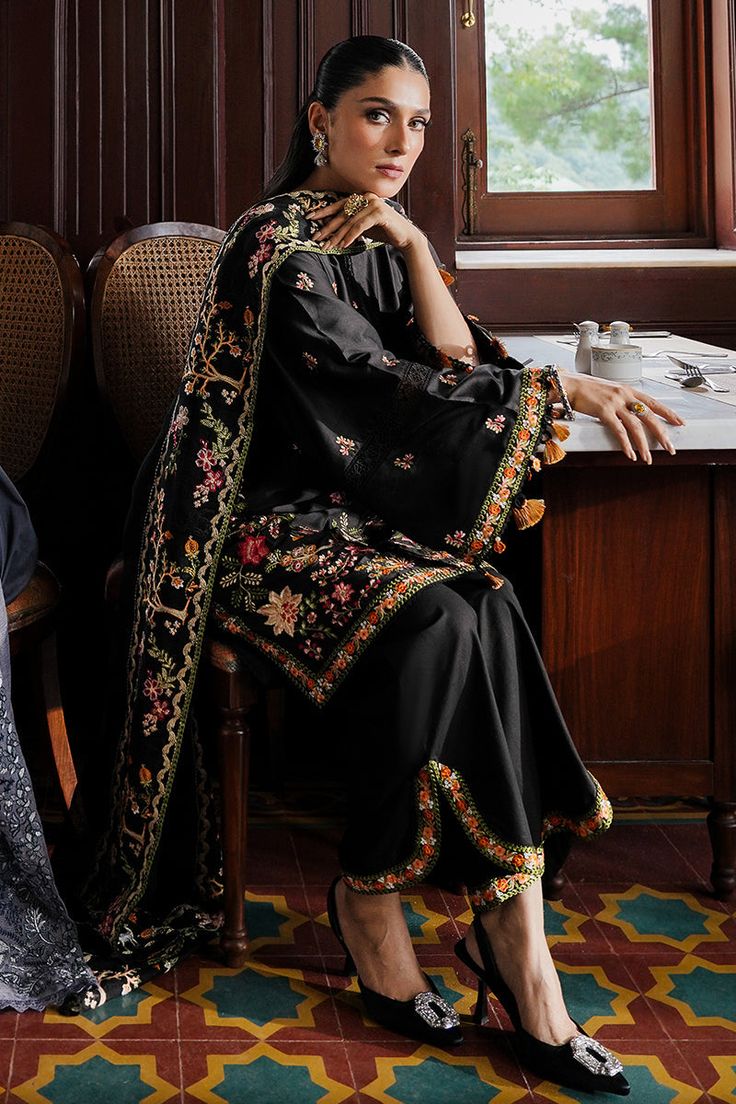 Glamorous Black Embroidered 3-Piece Dhanak Suit