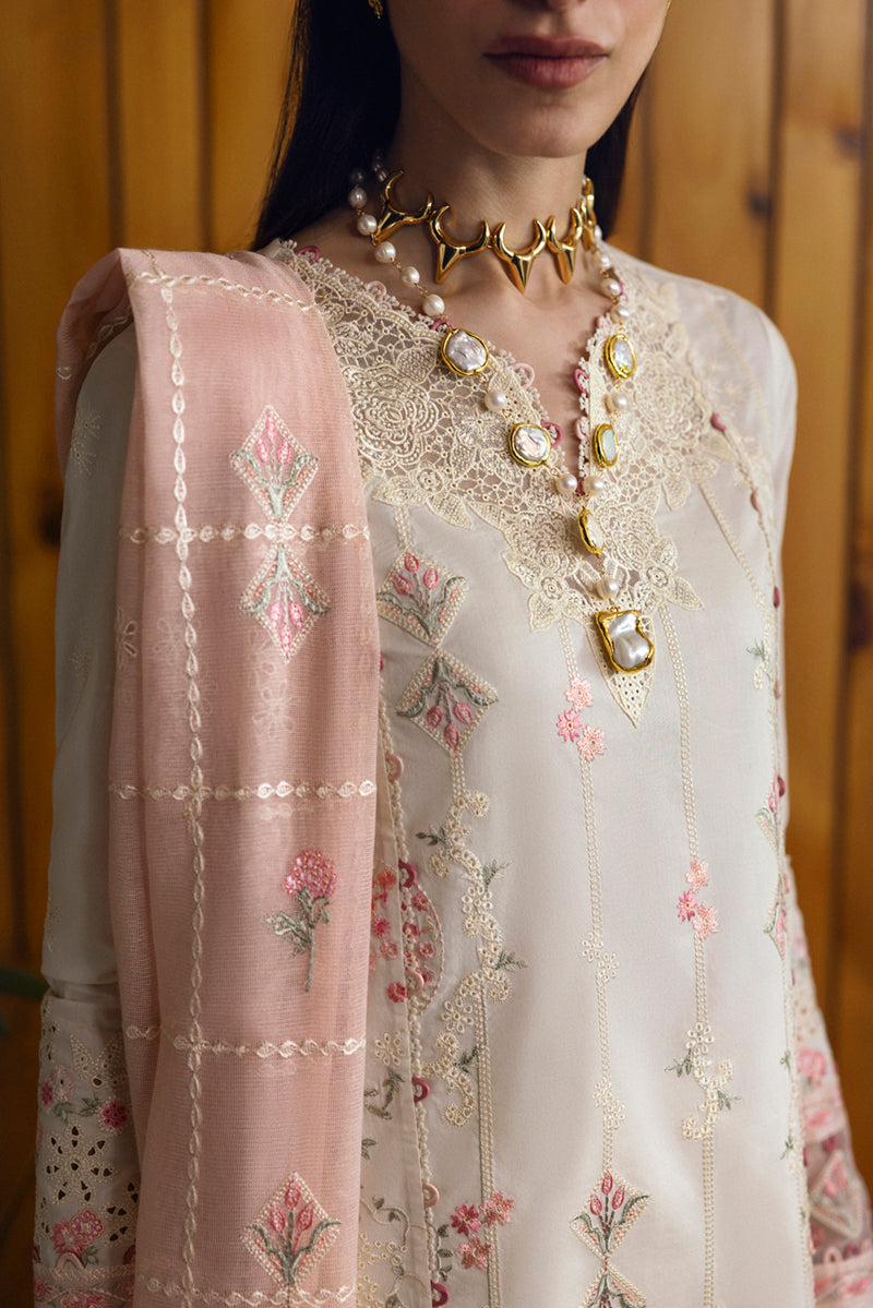 Luxury Ivory Embroided Lawn 3-Piece Outfit - Wear the Royalty